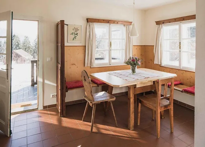 2 Chalets Шале Инсбрук