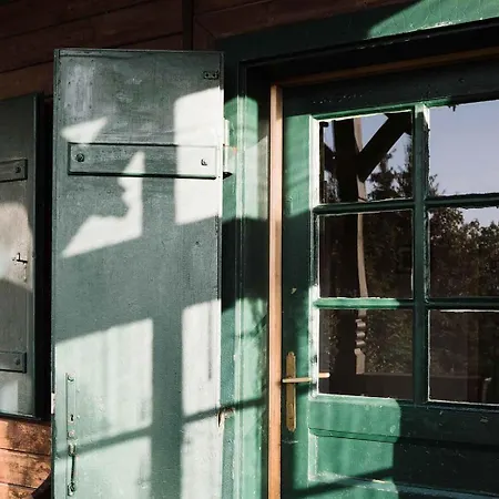 Chalet 2 *